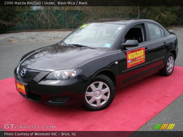2006 Mazda MAZDA3 i Sedan in Black Mica