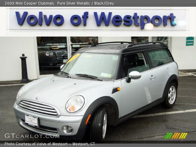 2009 Mini Cooper Clubman in Pure Silver Metallic