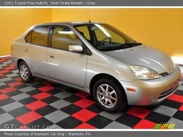 2001 Toyota Prius Hybrid in Silver Strata Metallic