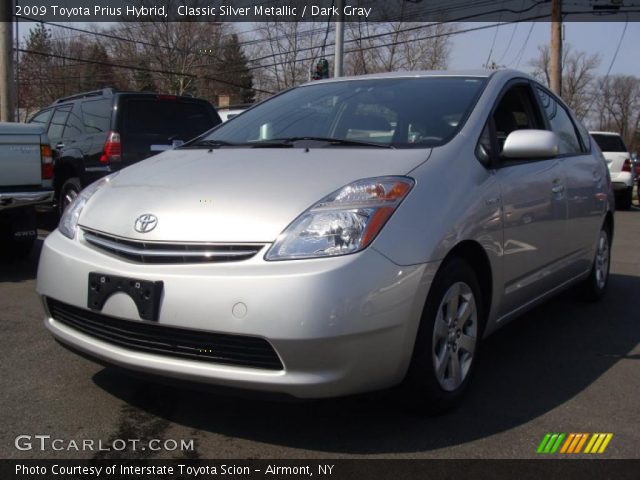 2009 Toyota Prius Hybrid in Classic Silver Metallic