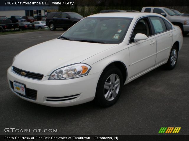 2007 Chevrolet Impala LS in White