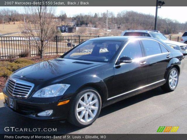 2007 Mercedes-Benz S 550 Sedan in Black