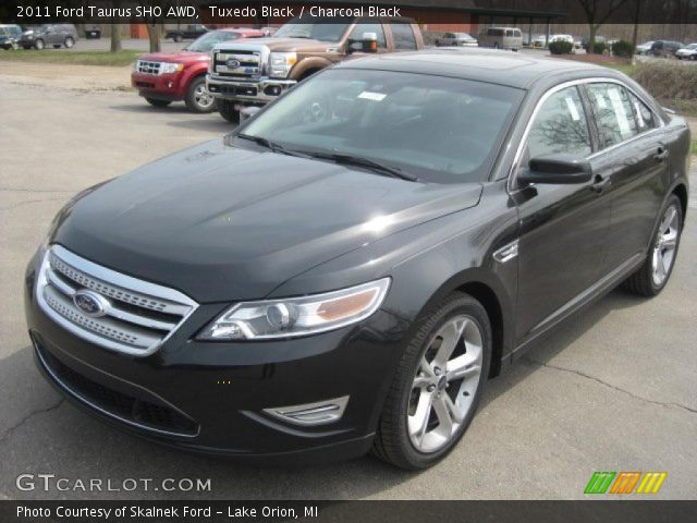 2011 Ford Taurus SHO AWD in Tuxedo Black