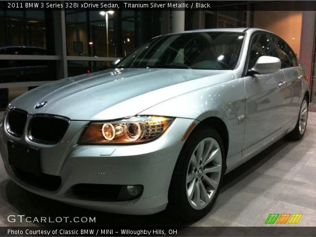 2011 BMW 3 Series 328i xDrive Sedan in Titanium Silver Metallic