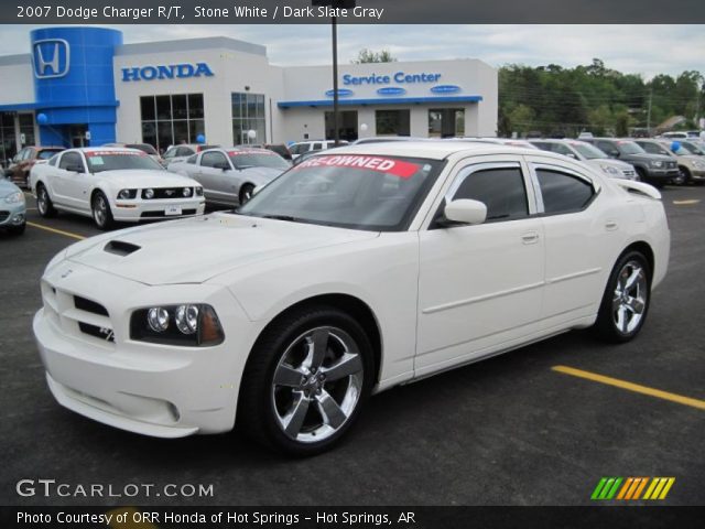 2007 Dodge Charger R/T in Stone White