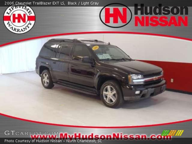 2006 Chevrolet TrailBlazer EXT LS in Black