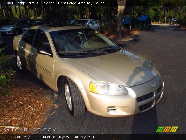 2001 Dodge Stratus SE Sedan in Light Beige Metallic
