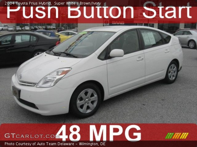 2004 Toyota Prius Hybrid in Super White
