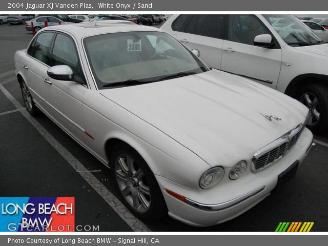 2004 Jaguar XJ Vanden Plas in White Onyx