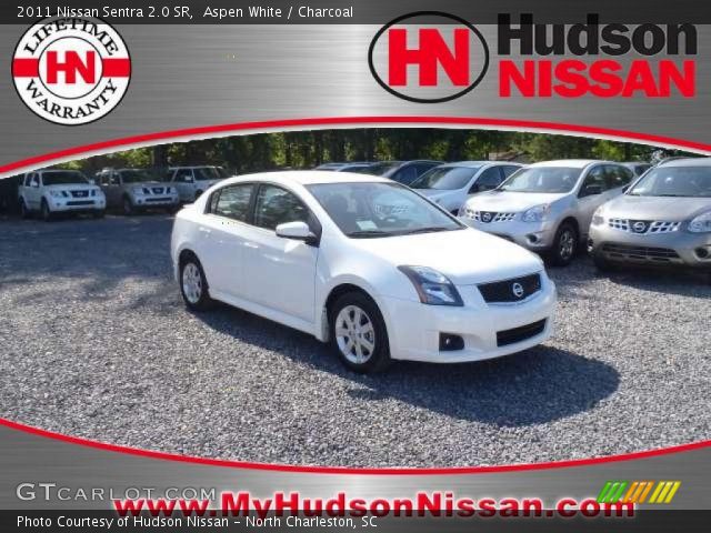 2011 Nissan Sentra 2.0 SR in Aspen White