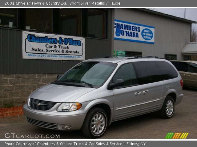 2001 Chrysler Town & Country LXi in Bright Silver Metallic