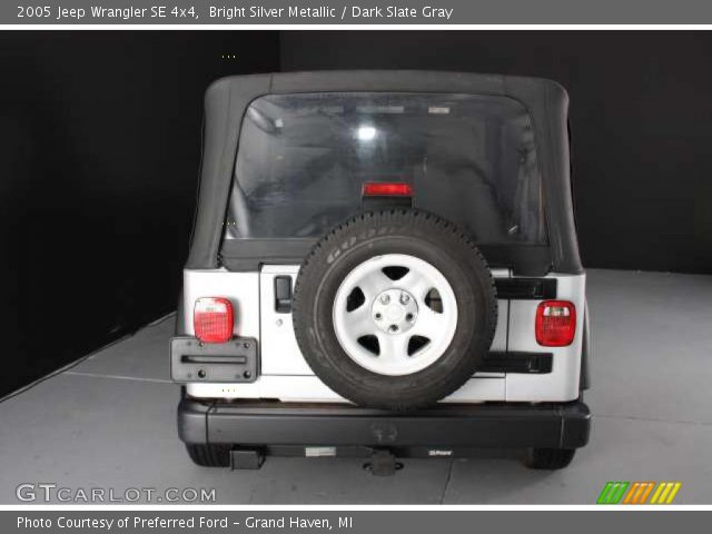 2005 Jeep Wrangler SE 4x4 in Bright Silver Metallic