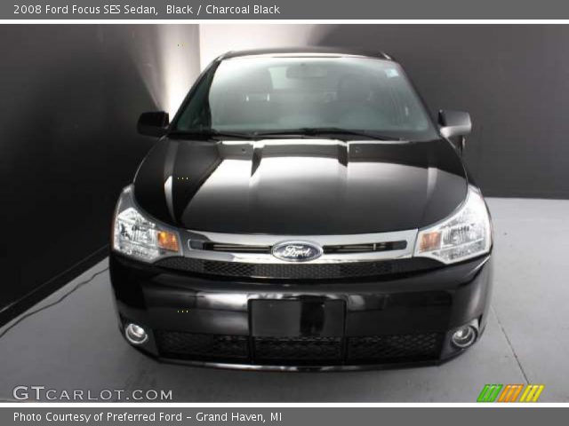 2008 Ford Focus SES Sedan in Black