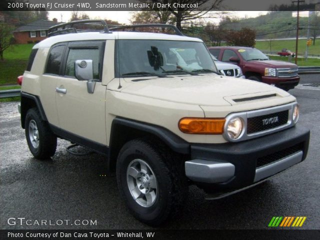 2008 Toyota FJ Cruiser 4WD in Sandstorm Metallic