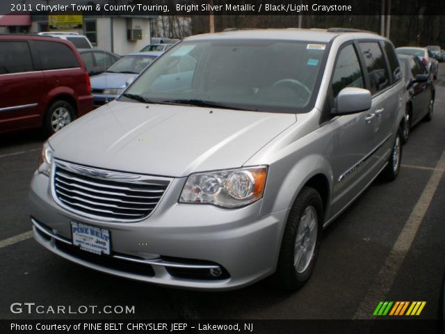 2011 Chrysler Town & Country Touring in Bright Silver Metallic