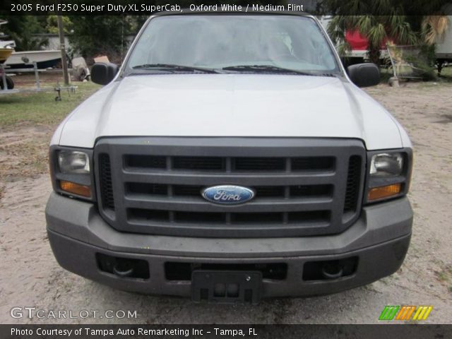 2005 Ford F250 Super Duty XL SuperCab in Oxford White