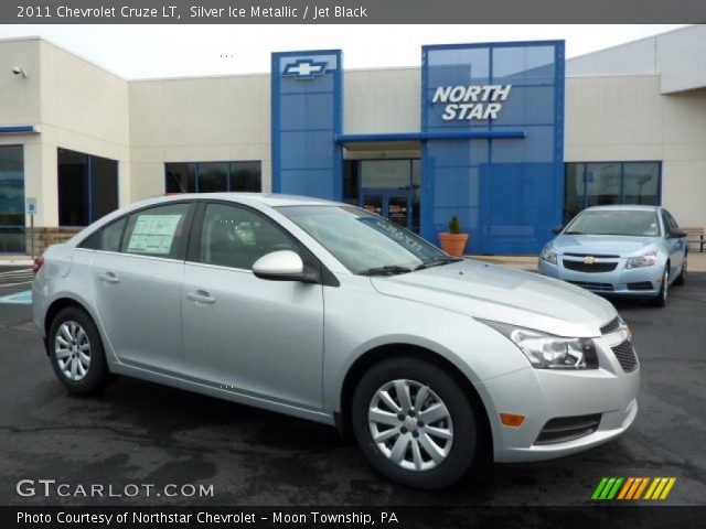 2011 Chevrolet Cruze LT in Silver Ice Metallic