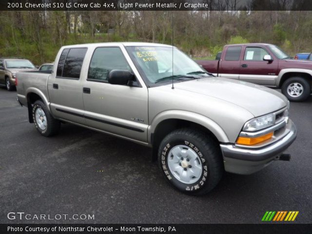 2001 Chevrolet S10 LS Crew Cab 4x4 in Light Pewter Metallic