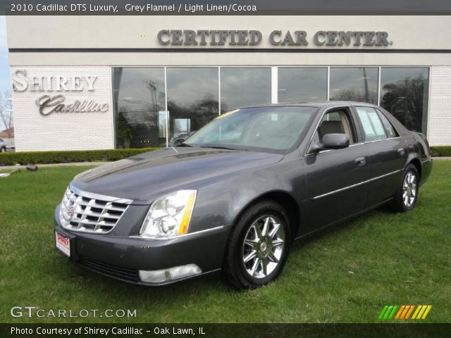 2010 Cadillac DTS Luxury in Grey Flannel