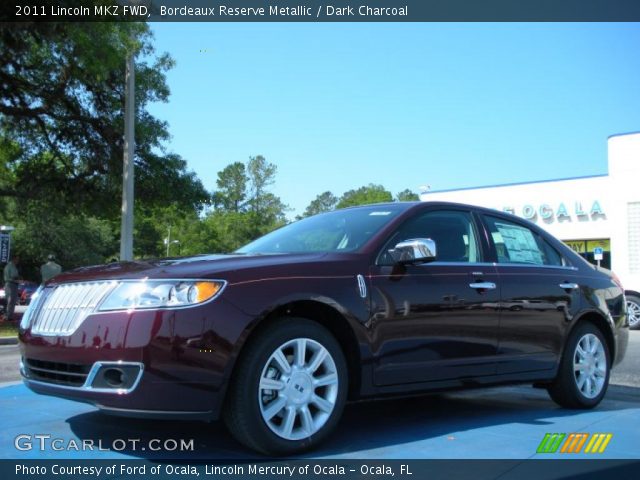 2011 Lincoln MKZ FWD in Bordeaux Reserve Metallic