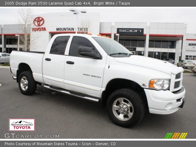 2005 Dodge Ram 3500 Laramie Quad Cab 4x4 in Bright White