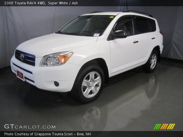 2006 Toyota RAV4 4WD in Super White
