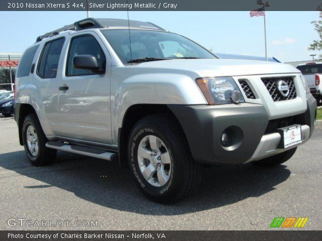2010 Nissan Xterra S 4x4 in Silver Lightning Metallic