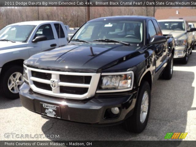 2011 Dodge Dakota Big Horn Extended Cab 4x4 in Brilliant Black Crystal Pearl