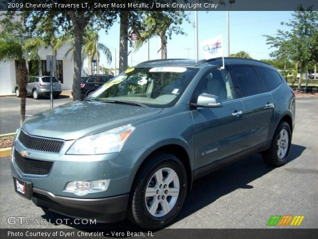 2009 Chevrolet Traverse LT in Silver Moss Metallic