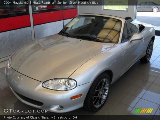 2004 Mazda MX-5 Miata Roadster in Sunlight Silver Metallic