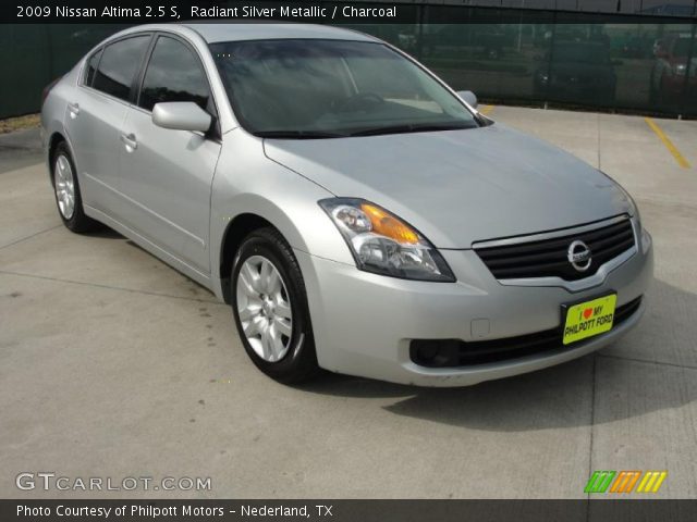 2009 Nissan Altima 2.5 S in Radiant Silver Metallic