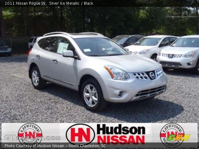 2011 Nissan Rogue SV in Silver Ice Metallic