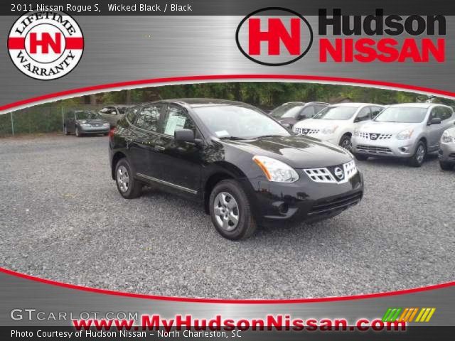 2011 Nissan Rogue S in Wicked Black