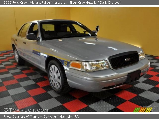 2009 Ford Crown Victoria Police Interceptor in Silver Gray Metallic