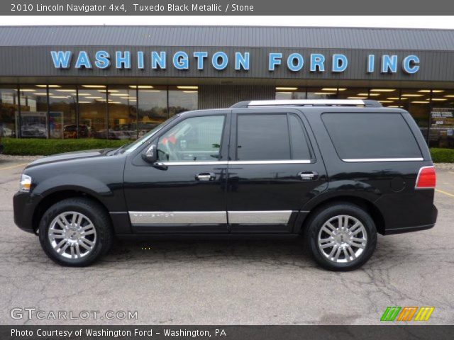 2010 Lincoln Navigator 4x4 in Tuxedo Black Metallic