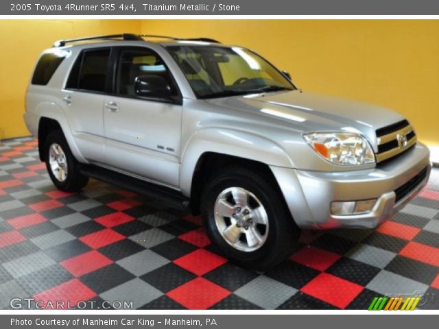 2005 Toyota 4Runner SR5 4x4 in Titanium Metallic