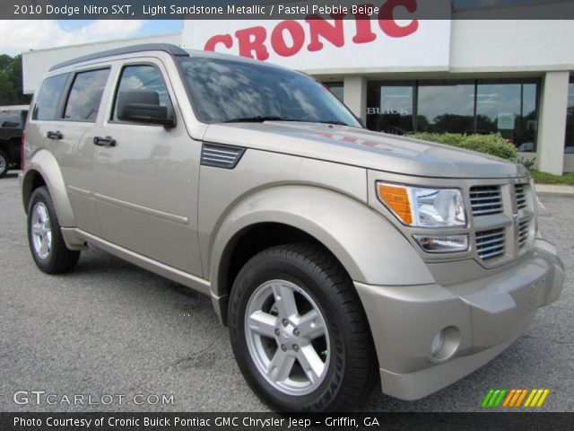 2010 Dodge Nitro SXT in Light Sandstone Metallic