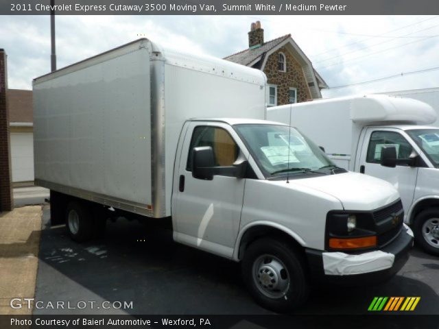 2011 Chevrolet Express Cutaway 3500 Moving Van in Summit White