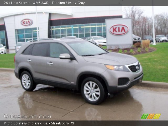 2011 Kia Sorento LX V6 AWD in Titanium Silver