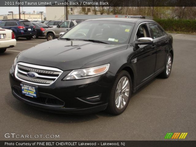 2011 Ford Taurus Limited in Tuxedo Black