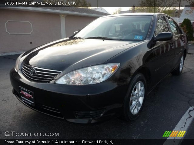 2005 Toyota Camry LE V6 in Black