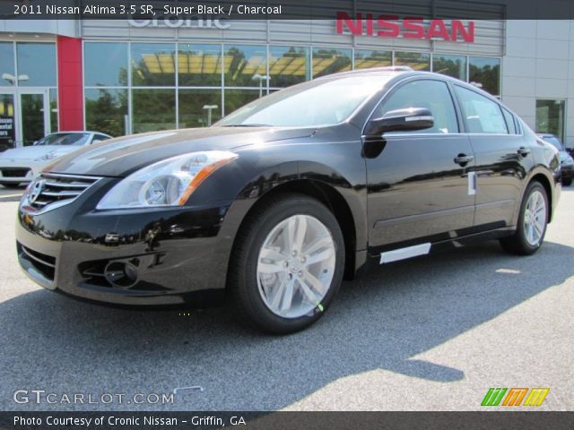2011 Nissan Altima 3.5 SR in Super Black