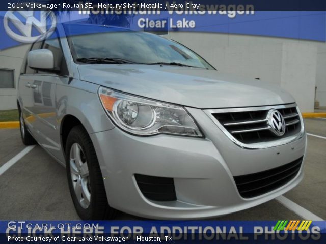 2011 Volkswagen Routan SE in Mercury Silver Metallic