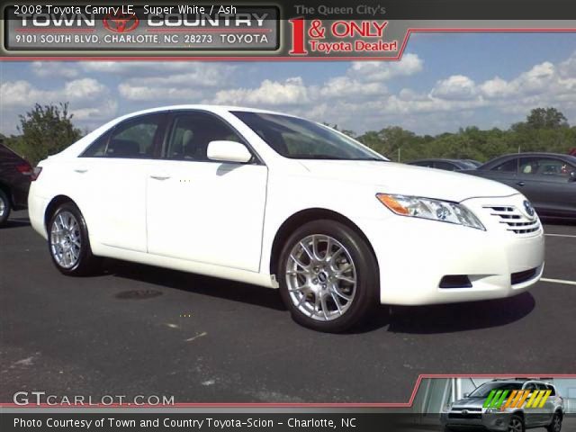 2008 Toyota Camry LE in Super White