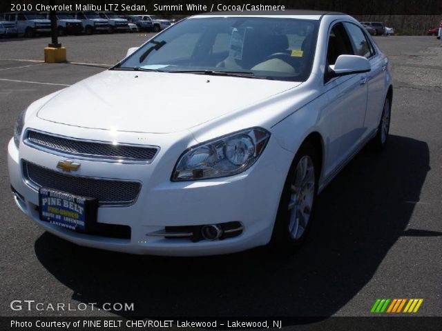 2010 Chevrolet Malibu LTZ Sedan in Summit White