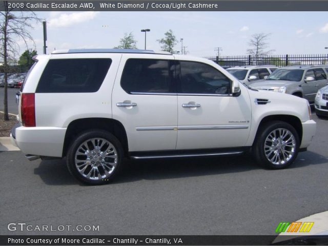 2008 Cadillac Escalade AWD in White Diamond