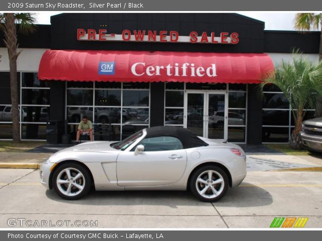 2009 Saturn Sky Roadster in Silver Pearl