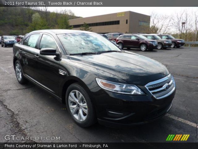 2011 Ford Taurus SEL in Tuxedo Black