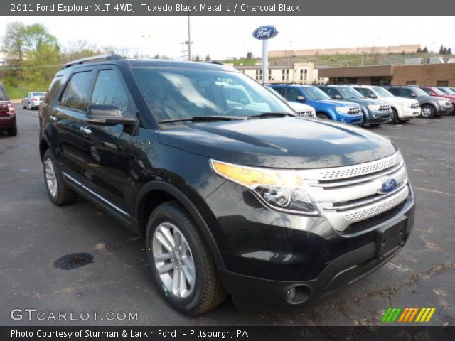 2011 Ford Explorer XLT 4WD in Tuxedo Black Metallic