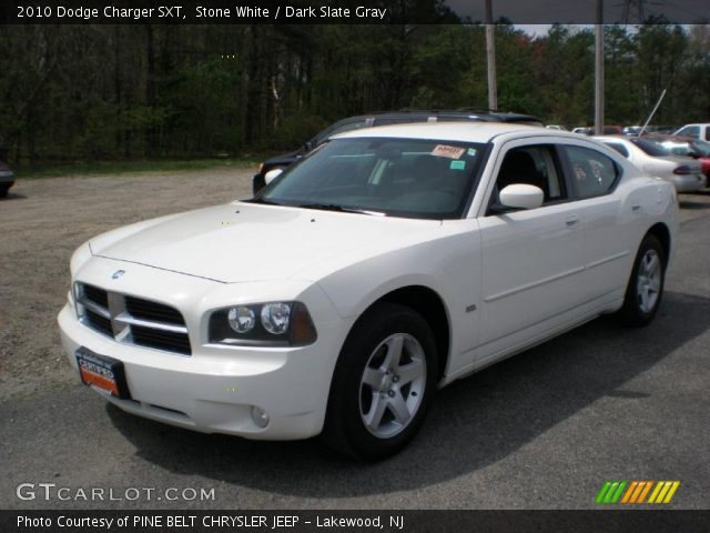 2010 Dodge Charger SXT in Stone White